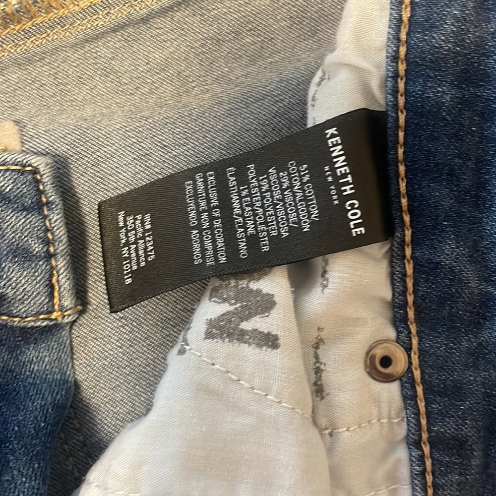 🗽 Kenneth Cole 👖 - Picture 7 of 10